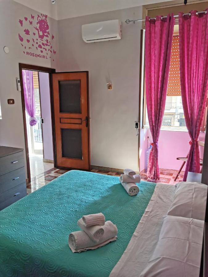 Appartement La Casa Di Aurora à Naples Extérieur photo